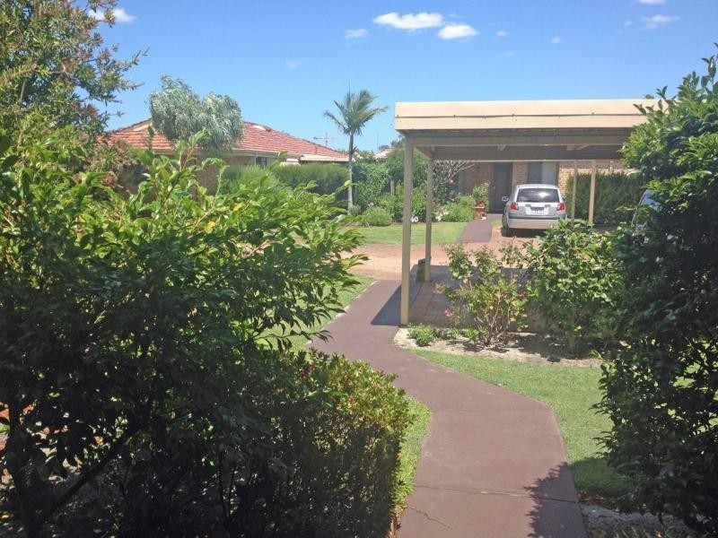 57/2 Theakston Green, Leeming WA 6149