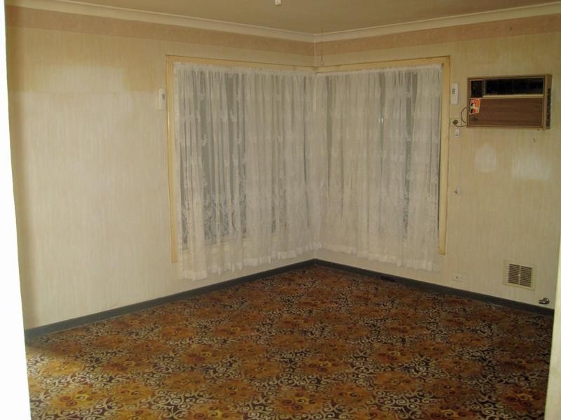 29 Golders Way, Girrawheen WA 6064