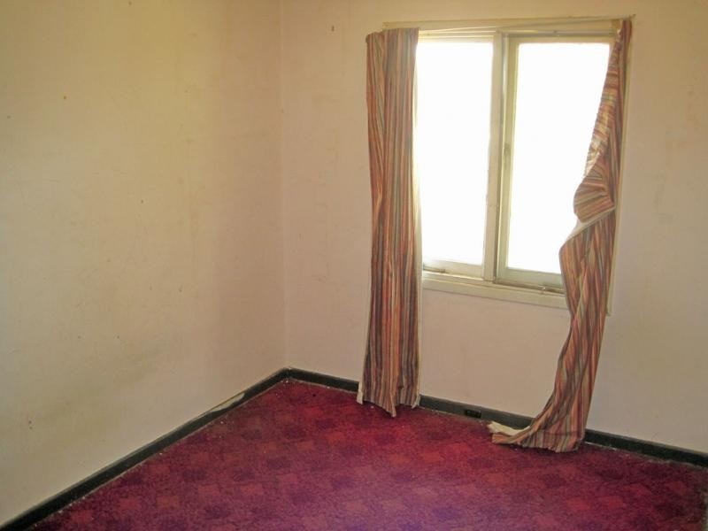 29 Golders Way, Girrawheen WA 6064