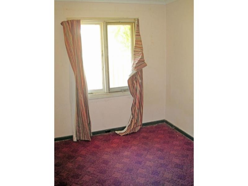 29 Golders Way, Girrawheen WA 6064