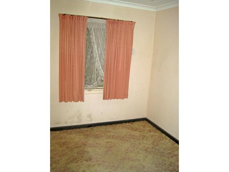 29 Golders Way, Girrawheen WA 6064