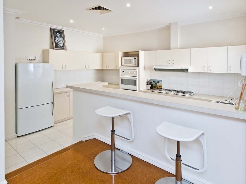 42 St Johns Wood Boulevard, Mount Claremont WA 6010