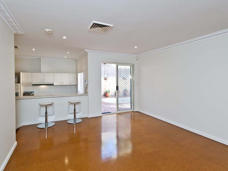 42 St Johns Wood Boulevard, Mount Claremont WA 6010