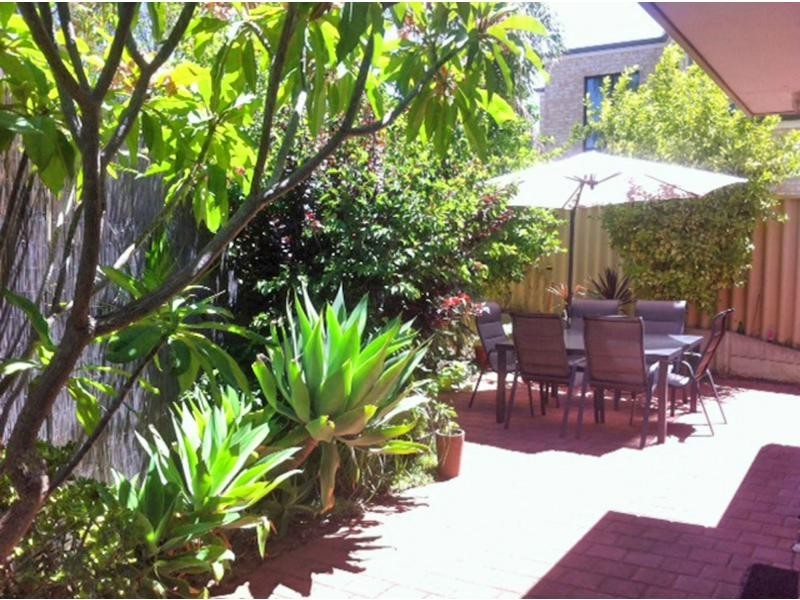 25 Selina Street, Innaloo WA 6018