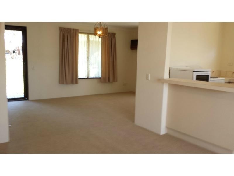 Villa 38/186 Twickenham Drive, Kingsley WA 6026