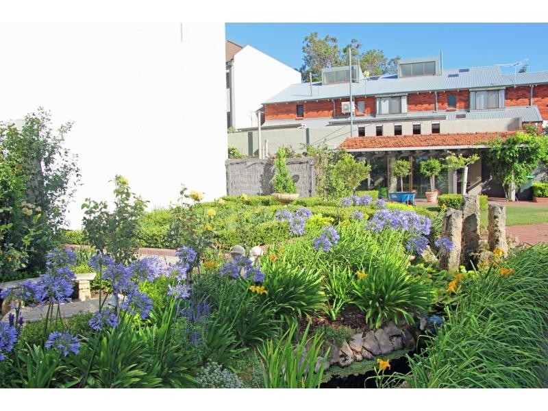 17W/16 Kings Park Avenue, Crawley WA 6009