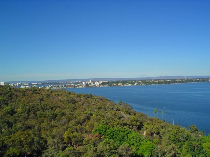 17W/16 Kings Park Avenue, Crawley WA 6009