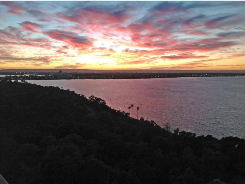 17W/16 Kings Park Avenue, Crawley WA 6009