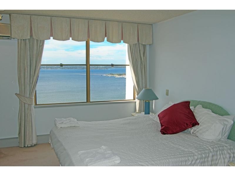 21E/16 Kings Park Avenue, Crawley WA 6009