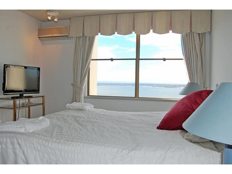 21E/16 Kings Park Avenue, Crawley WA 6009