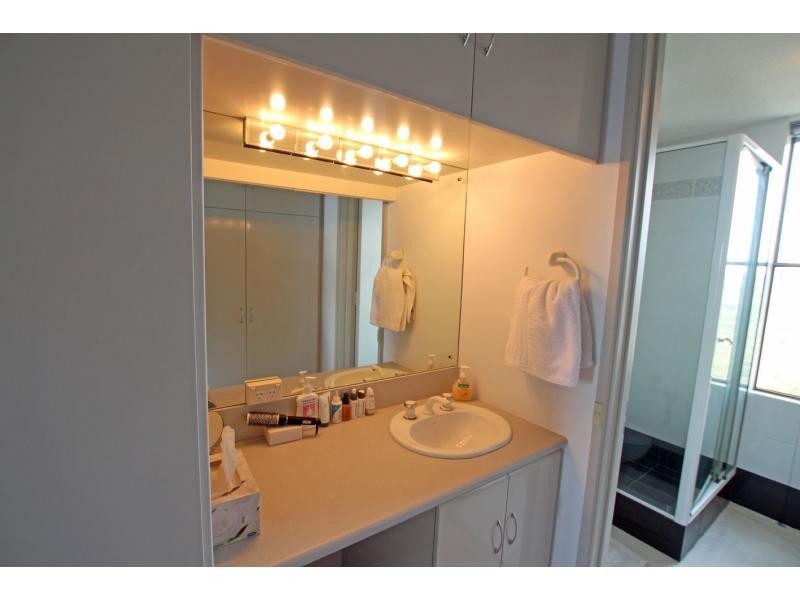 21E/16 Kings Park Avenue, Crawley WA 6009