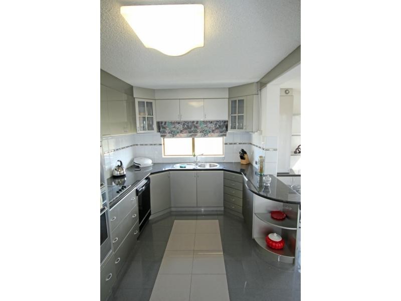 21E/16 Kings Park Avenue, Crawley WA 6009