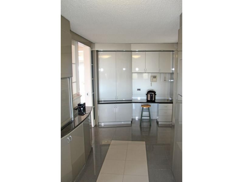 21E/16 Kings Park Avenue, Crawley WA 6009