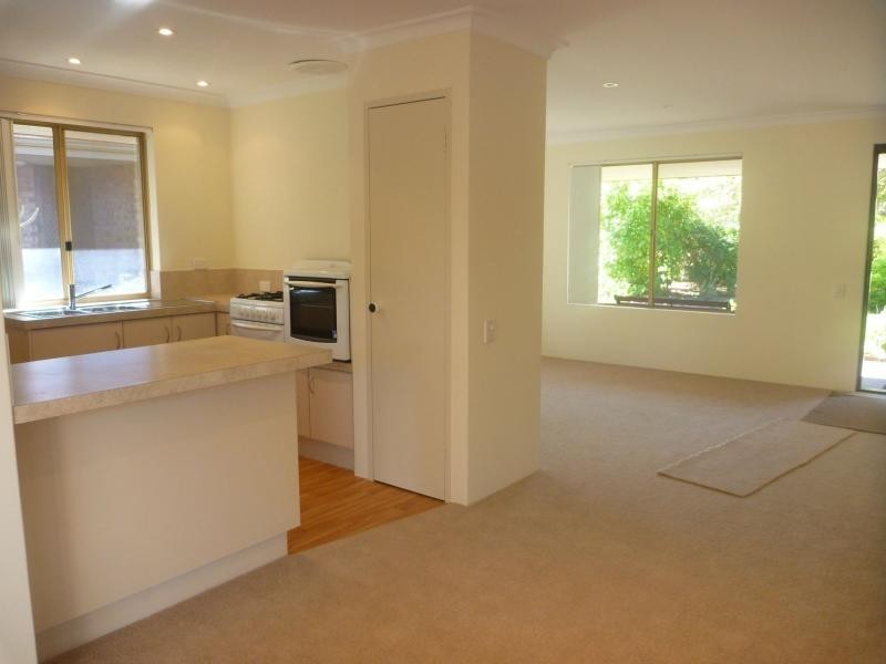 35/186 Twickenham Drive, Kingsley WA 6026