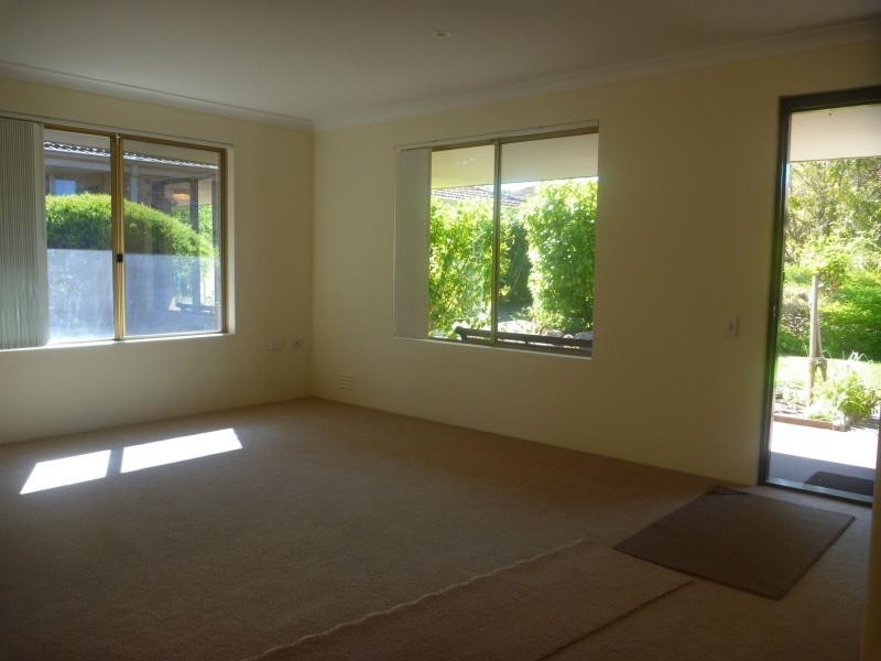 35/186 Twickenham Drive, Kingsley WA 6026