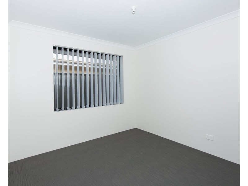 132 Mornington Crescent, Wandi WA 6167