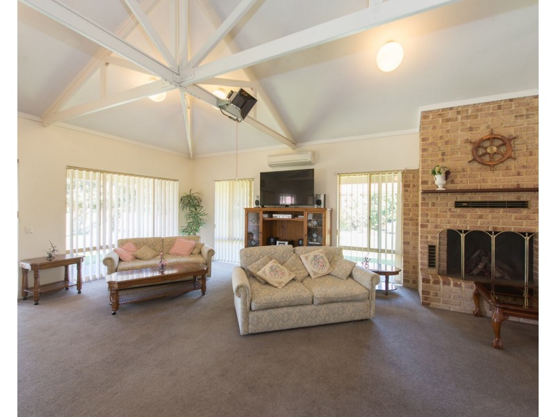 32/2 Theakston Grn, Leeming WA 6149