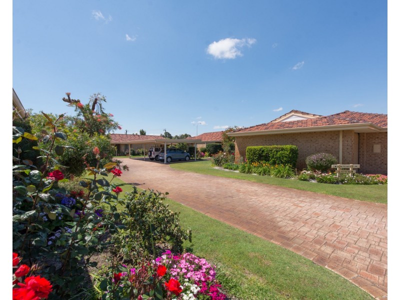 32/2 Theakston Grn, Leeming WA 6149
