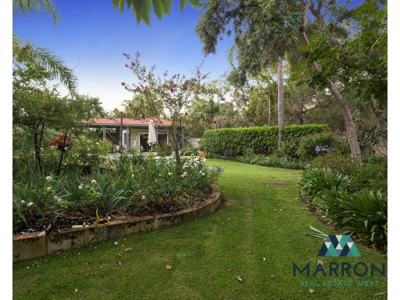 SkyEast/16 Kings Park Ave, Crawley WA 6009