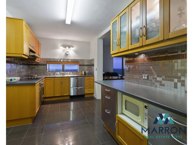 SkyEast/16 Kings Park Ave, Crawley WA 6009