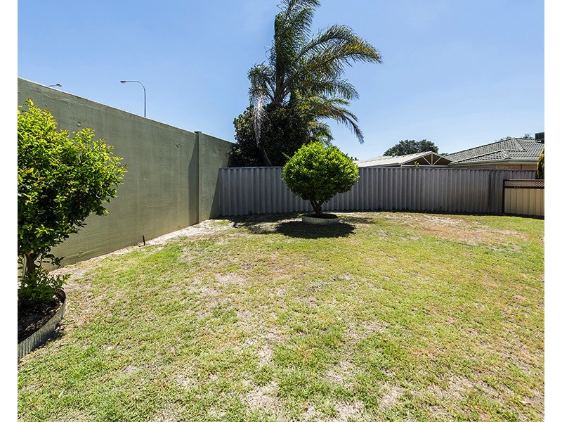 40B Fern Leaf Ct, Leeming WA 6149