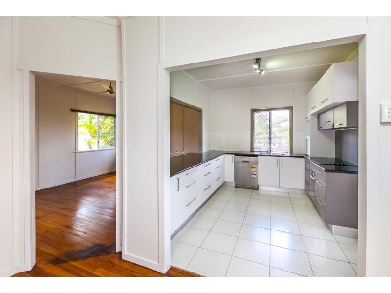 42 Eton Street, West Rockhampton QLD 4700