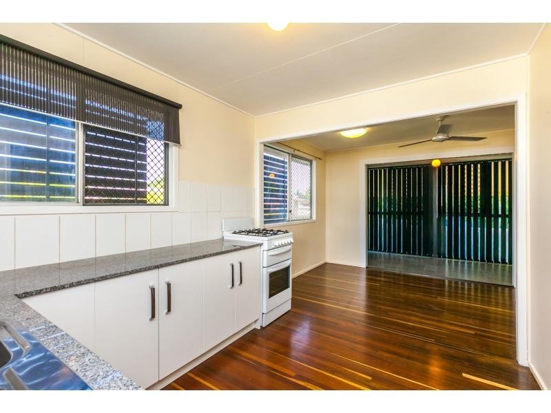 67 Kershaw Street, Park Avenue QLD 4701