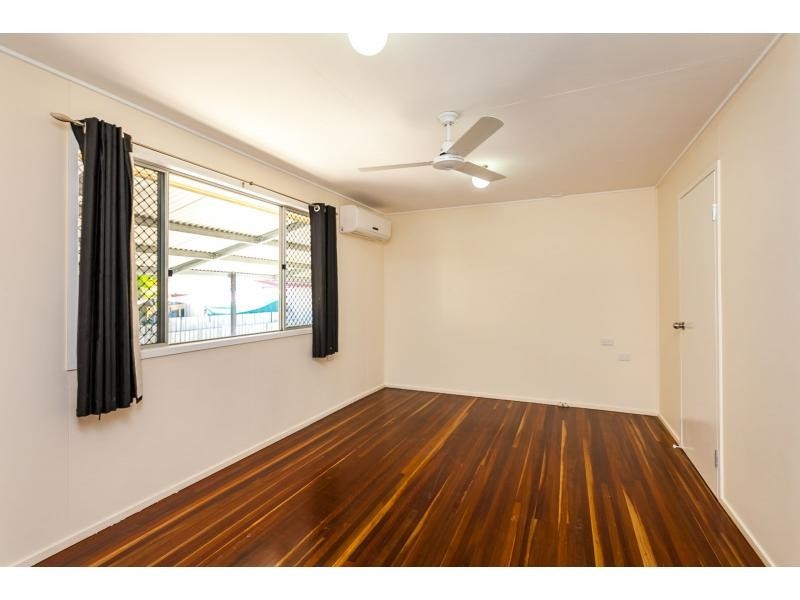 67 Kershaw Street, Park Avenue QLD 4701