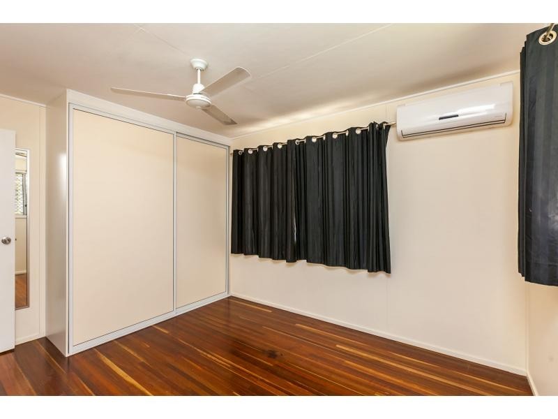 67 Kershaw Street, Park Avenue QLD 4701