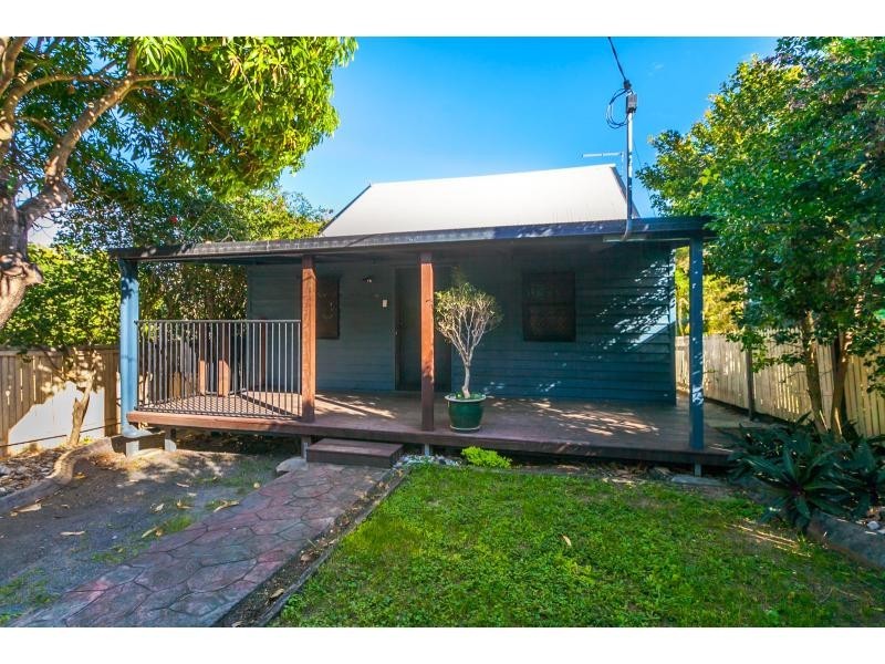 39 Pilkington Street, Koongal QLD 4701