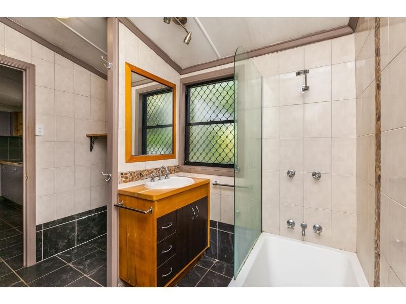 39 Pilkington Street, Koongal QLD 4701