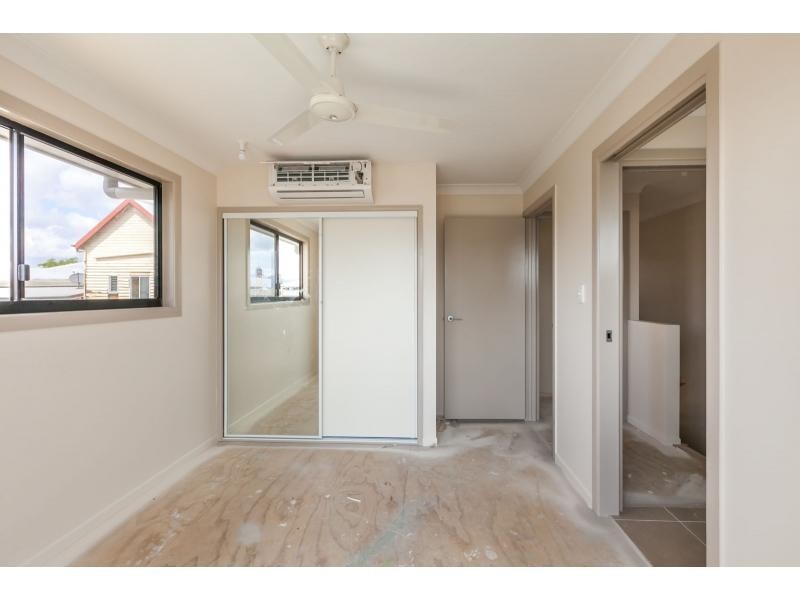 1 & 2/116 George Lane, Rockhampton City QLD 4700