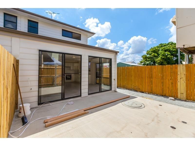 1 & 2/116 George Lane, Rockhampton City QLD 4700