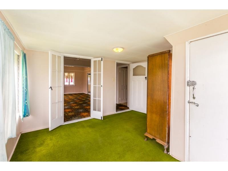 81 Main Street, Park Avenue QLD 4701