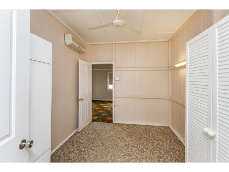 81 Main Street, Park Avenue QLD 4701