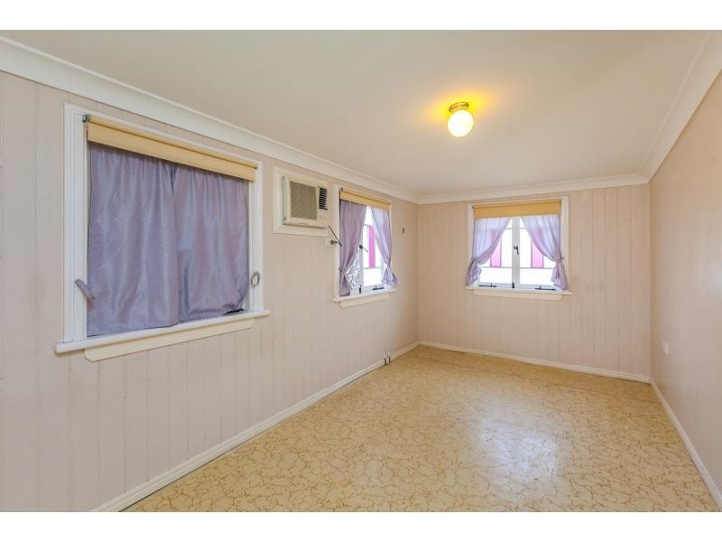 81 Main Street, Park Avenue QLD 4701