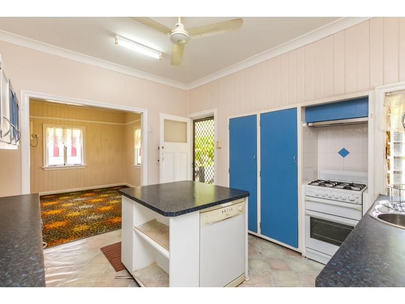 81 Main Street, Park Avenue QLD 4701