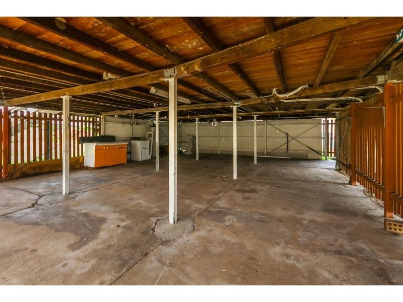81 Main Street, Park Avenue QLD 4701