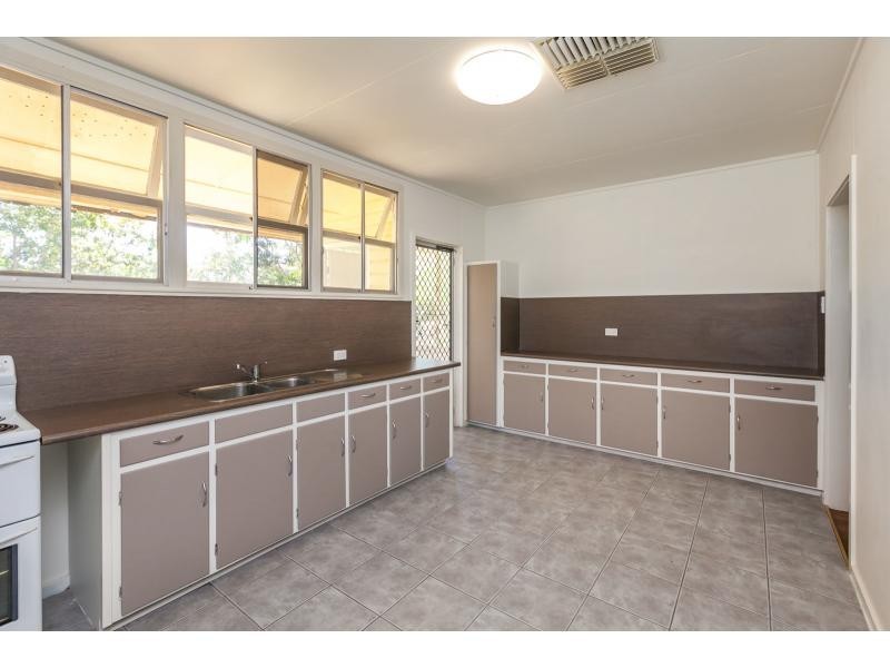 256 Archer Street, The Range QLD 4700