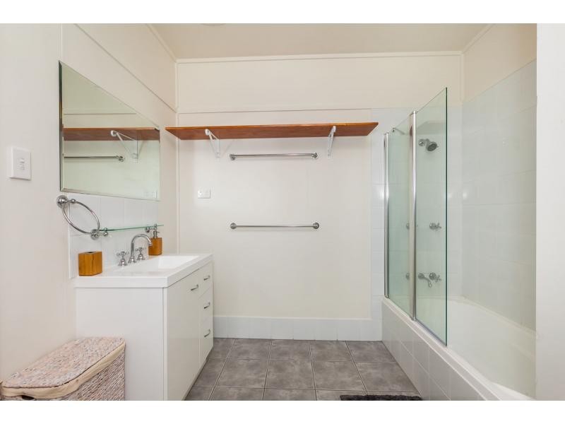 256 Archer Street, The Range QLD 4700