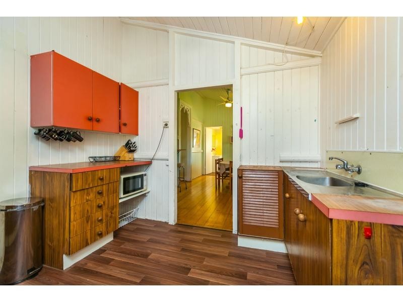 125 Edington Street, Berserker QLD 4701