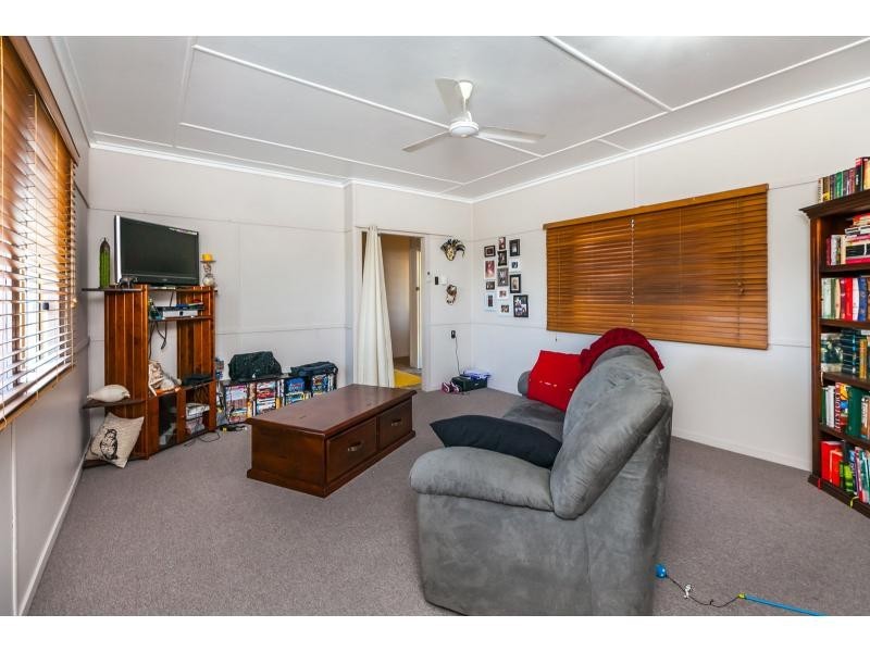29 Hollingsworth Street, Kawana QLD 4701