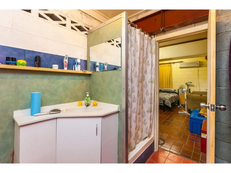 36 Edward Street, Berserker QLD 4701