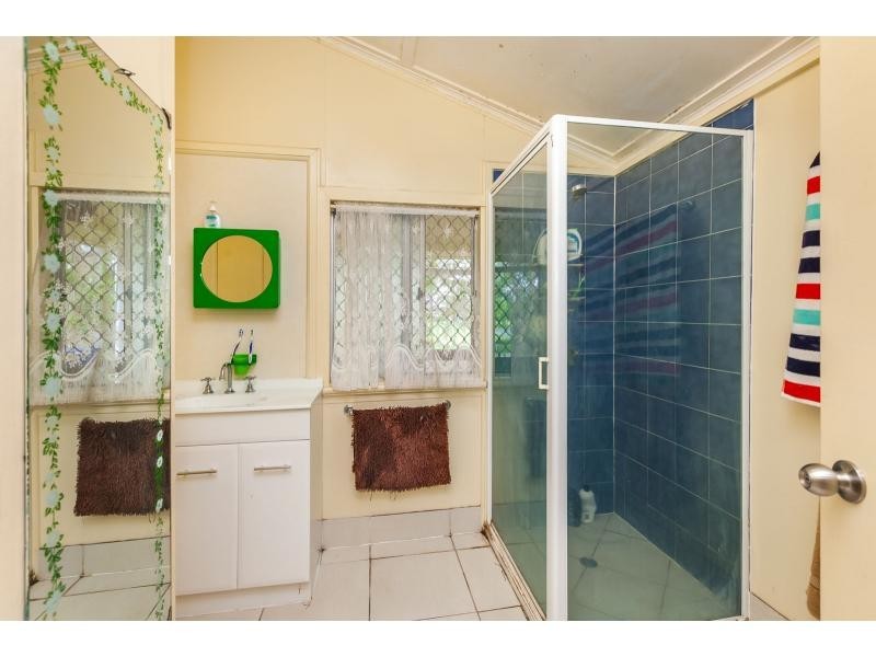 36 Edward Street, Berserker QLD 4701