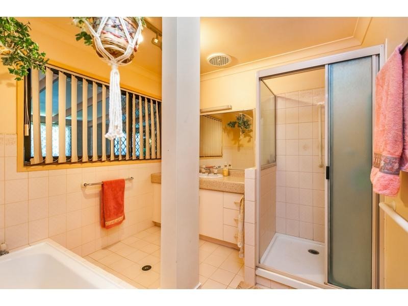 317 Kime Street, Koongal QLD 4701