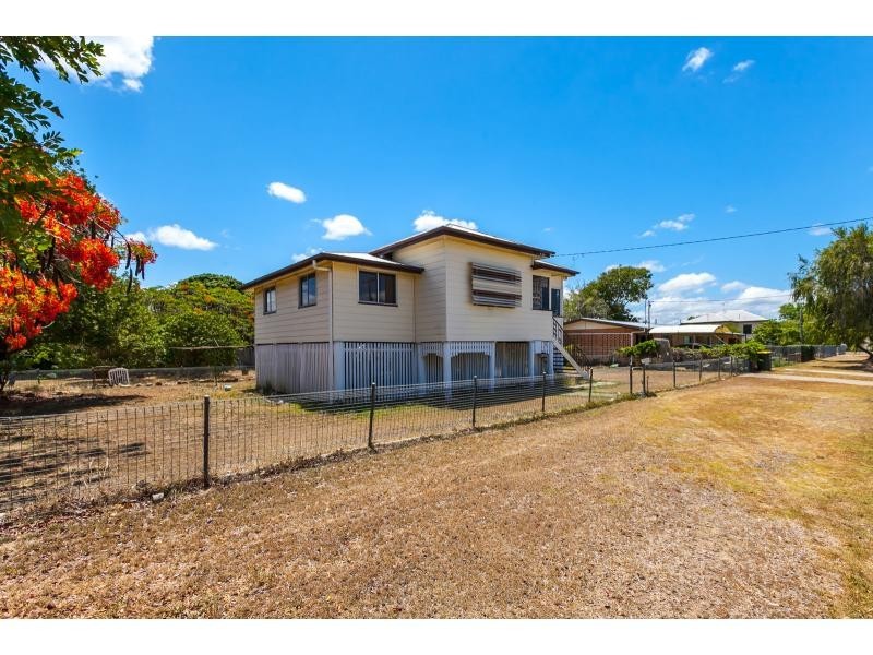 293 Pine Street, Berserker QLD 4701