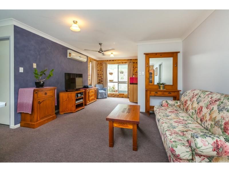 2/3 Catt Crescent, Kawana QLD 4701