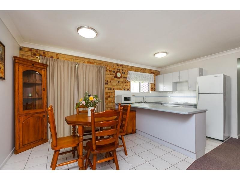 2/3 Catt Crescent, Kawana QLD 4701