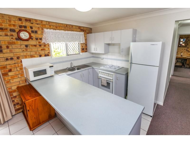 2/3 Catt Crescent, Kawana QLD 4701