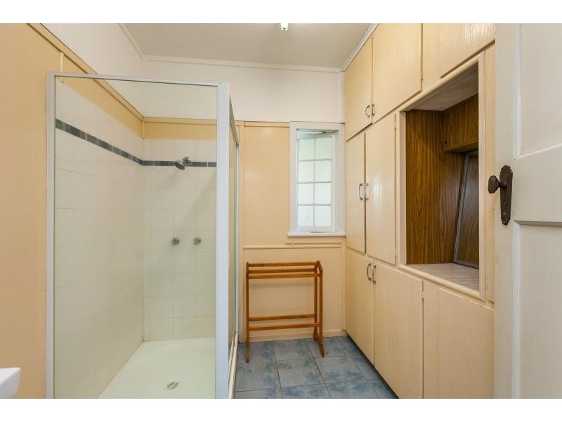 102 Haynes Street, Park Avenue QLD 4701